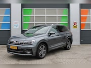 Volkswagen Tiguan - 2.0 TSI 4 Motion / HL BUS. / R-Line / Zeer compleet / Pano /