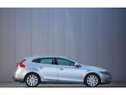 Volvo V40 - 1.5 T3 Summum 1e Eig|Ori .NL|Leder|Camera|Navi|Trekhaak
