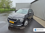 Skoda Kamiq - 1.0 TSI Ambition 110 PK | Parkeersensoren achter | Apple car