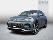 Volkswagen Tiguan - 1.5 eHybrid R-Line Edition PANO | TREKHAAK | DCC