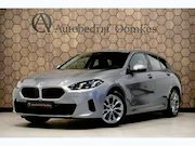 BMW 1-serie - 120i HYBRID NW MODEL *Sportpakket* Sportleder/Navi/Camera/Ap