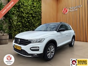 Volkswagen T-Roc - 1.5 TSI Style|Trekhaak|Camera|Boekjes