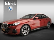 BMW 5-serie - Sedan 550e xDrive | M-Sportpakket | LED | Leder | Navigatie