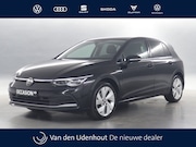 Volkswagen Golf - 1.5 eTSI 150pk DSG Style / Navigatie via App connect / Camer