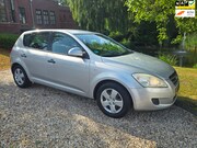 Kia Ceed - 1.4 X-tra 5-deurs AIRCO