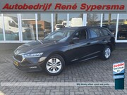 Skoda Octavia - Combi 1.0 e-TSI Business Edition | Sfeerverlichting | Parkee