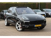 Porsche Cayenne - 3.0 S E-Hybrid / Trekhaak / Panoramadak / Luxe Leder / Lucht