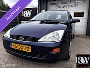 Ford Focus - 1.6-16V Ghia AUTOMAAT*A/C*TREKHAAK**NAP
