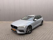 Volvo V60 - 2.0 B3 Essential Edition INCL BTW|Camera|Stuur/stoel verwarm