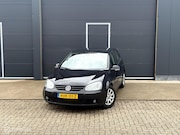 Volkswagen Golf - 1.6 FSI Comfortline