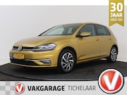 Volkswagen Golf - 1.5 TSI Highline Business | CarPlay | Standkachel | Stoelver