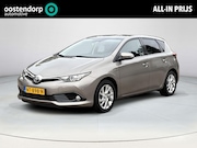 Toyota Auris - 1.8 Hybrid Trend | Panoramadak | Navigatie | Trekhaak | Rijk