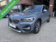 BMW X1 - xDrive25e High Executive LEDER*PANO-DAK*HUD*LED*CAMERA