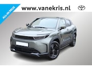 Toyota Urban Cruiser - Dynamic 61 kWh , Nieuw en direct leverbaar met €1.500 demovo