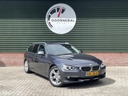BMW 3-serie - Touring 328i Luxury / ZWITSERS / PANORAMA / DAB