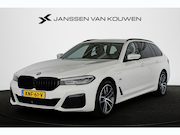 BMW 5-serie - Touring 530e M Sport Trekhaak Adaptieve Cruise Control 360 C