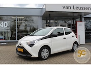 Toyota Aygo - FUN 5-DEURS ALL SEASONBANDEN AIRCO EL-RAMEN BLUETOOTH CENTR.