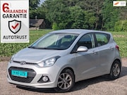 Hyundai i10 - 1.2 FIFA World Cup • CRUISE • LEDER STUUR+VERW • LM