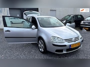 Volkswagen Golf - 1.6 Trendline
