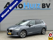 BMW 2-serie Active Tourer - 218i Trekhaak Panoramadak Stuurwielverwarming Stoelverwarmin