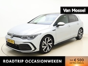 Volkswagen Golf - 1.5 eTSI R-Line Business | Automaat | 150PK | LED Koplampen