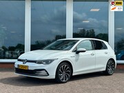 Volkswagen Golf - 1.5 eTSI Style AUT. - Navi - Alcantara - Camera - PDC - LM