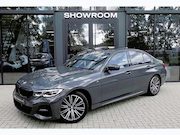 BMW 3-serie - 320i High Executive PANO H&K LEDER