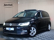 Volkswagen Touran - 1.5 TSI Highline Automaat Panodak Navigatie LED 2017