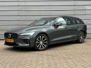 Volvo V60 - T6 350PK Plus Dark | 360° | Trekhaak | Stoel- & stuurverw. |