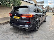 BMW X5 - XDrive45e Carbon zwart M-pakket PANORAMA 394 pk