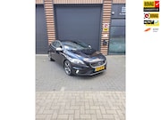 Volvo V40 - 1.6 T3 R-Design