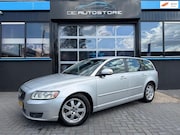 Volvo V50 - 1.6 D2 Momentum Airco Pdc Trekhaak Bliz Bluetooth Dealer Ond