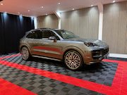 Porsche Cayenne - E-hybrid Sport Chrono+ Passenger Display Pano 4Weel Drive lu