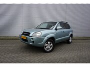 Hyundai Tucson - 2.0i Style Executive Climate / Navi / Cruise / Elektr. ramen