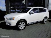 Mitsubishi Outlander - 2.0 Edition Two Aut 179dkm Handgas en rem! Trekhaak Airco Le