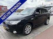 Mitsubishi Outlander - 2.0 PHEV instyle 4WD Leder Navi Xenon Camera