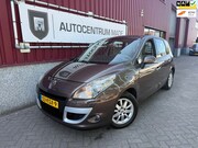 Renault Scénic - 2.0 Privilege // Automaat // Leer // PDC // Navi // Clima