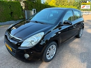 Hyundai i20 - 1.4i 5-DRS DynamicVersion Airco NAP