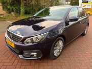 Peugeot 308 - 1.2 PureTech Blue Lease Premium / Pano'dak / Camera / LED