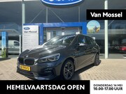 BMW 2-serie Active Tourer - 218i Executive Edition | Trekhaak | Leder | Camera | Head-up