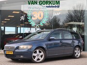 Volvo V50 - 2.4 Summum Trekhaak / Automaat / Airco / Goed rijdend EXPORT