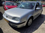 Volkswagen Golf - 1.6-16V