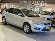 Ford Focus - 2.0 Titanium Automaat Airco, Cruise Control, Trekhaak, Stuur