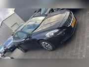 Volvo V40 - 2.0 D4 2014 Diesel Zwart Motorschade Export