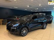 Porsche Cayenne - 3.0 S E-Hybrid GTS Pakket|Pano|Trekhaak|360|Keyles