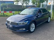 Volkswagen Passat - 1.4 TSI Highline LED Virtual Camera Carplay Leder