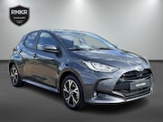 Toyota Yaris - 1.5 Hybrid Black edition 115pk | Stoel en Stuur verwarming.