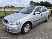 Opel Astra - 1.6-16V Edition