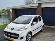 Peugeot 107 - 1.0-12V XS