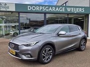 Infiniti Q30 - 1.6T Premium, Navi, 360camera, Trekhaak, Leder/Alc